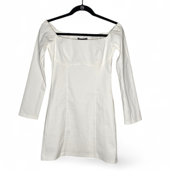 Zara White Mini Dress, long sleeves, off the shoulder, EUC, size M. - Picture 2 of 6